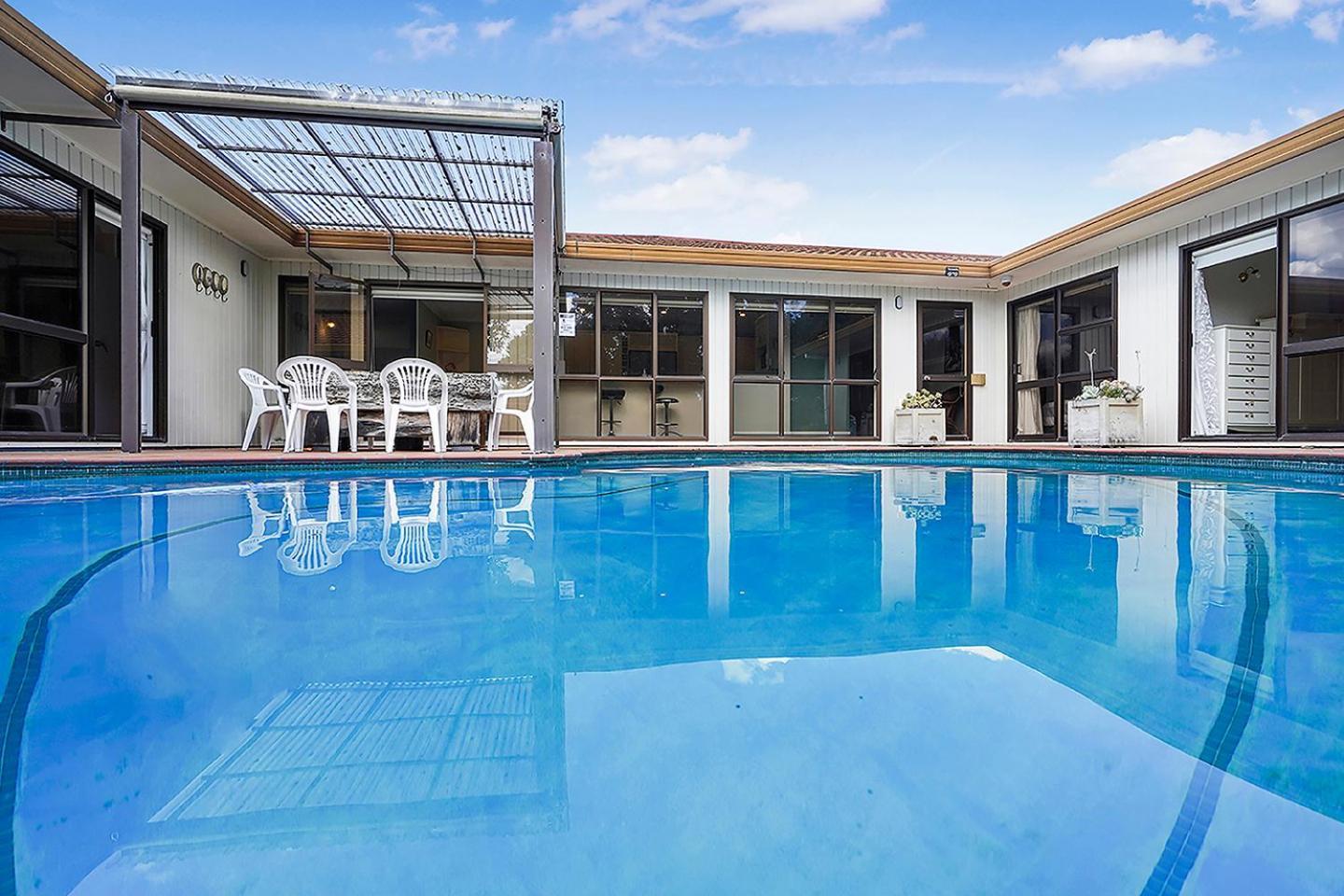 Wow, Spacious Home With A Pool Hamilton Zewnętrze zdjęcie